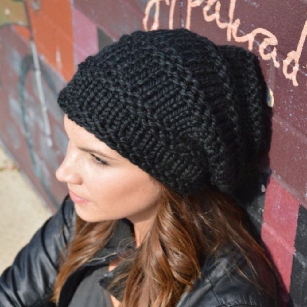 Brandy Melville black beanie